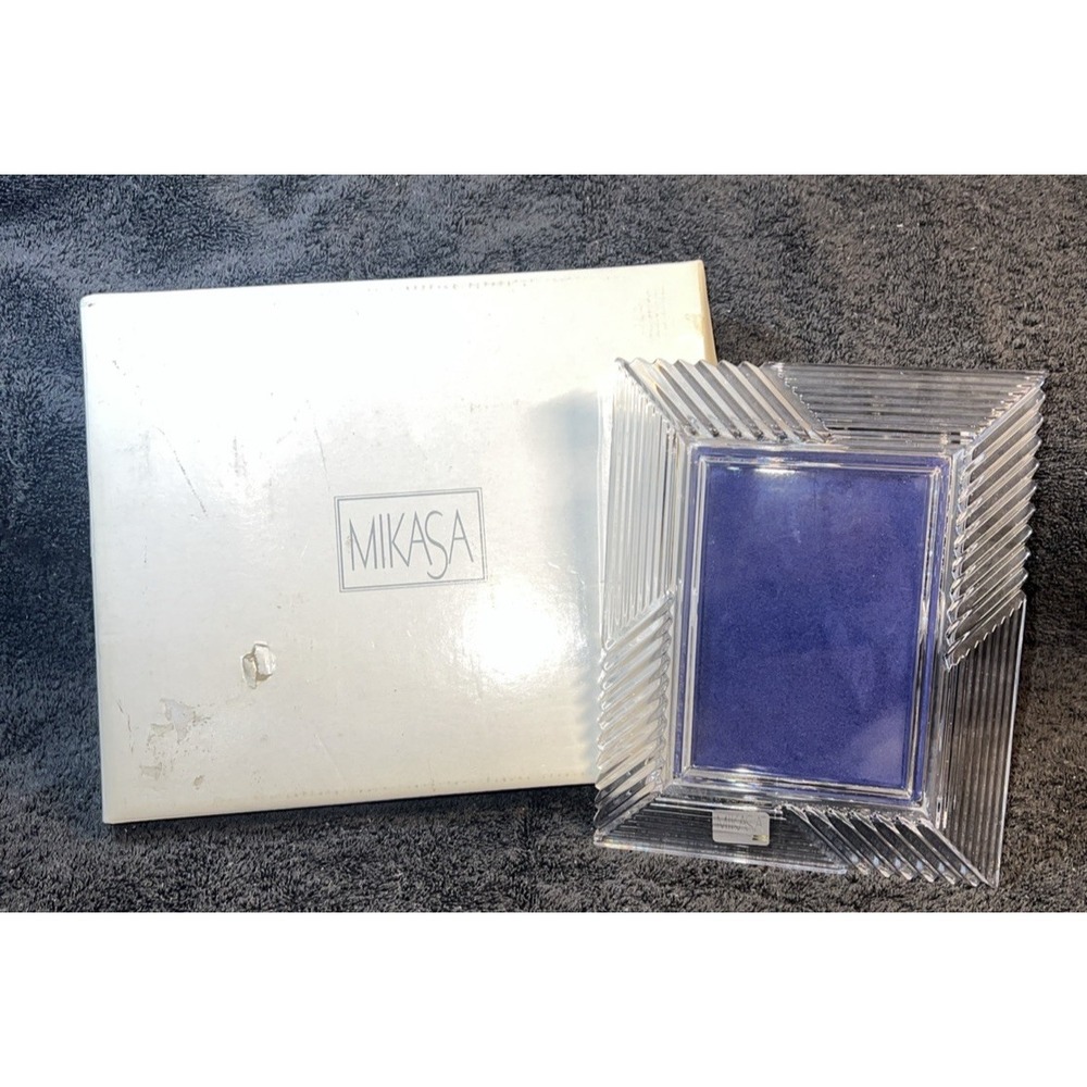 Vintage Mikasa Crystal Pinwheel Picture Frame 6 X 8, Photos 3 X 5